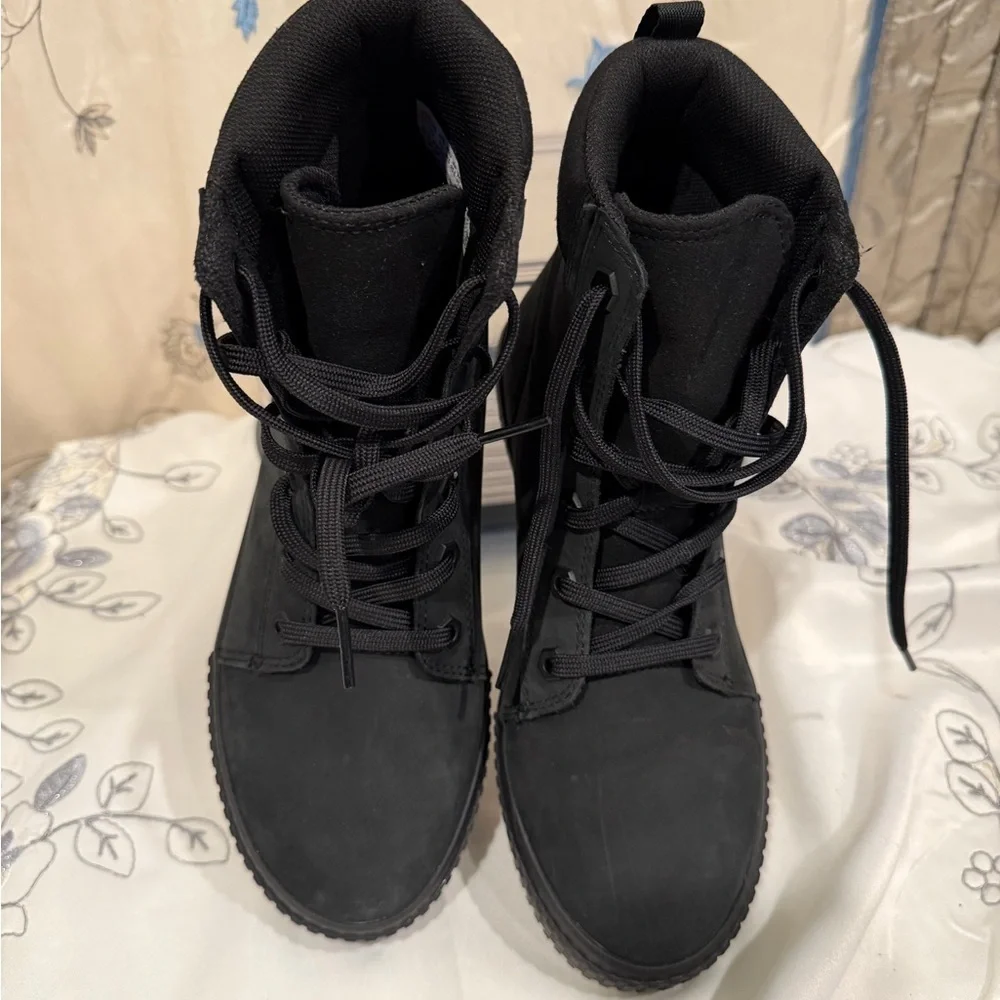 Men's Black Lace-Up Boots